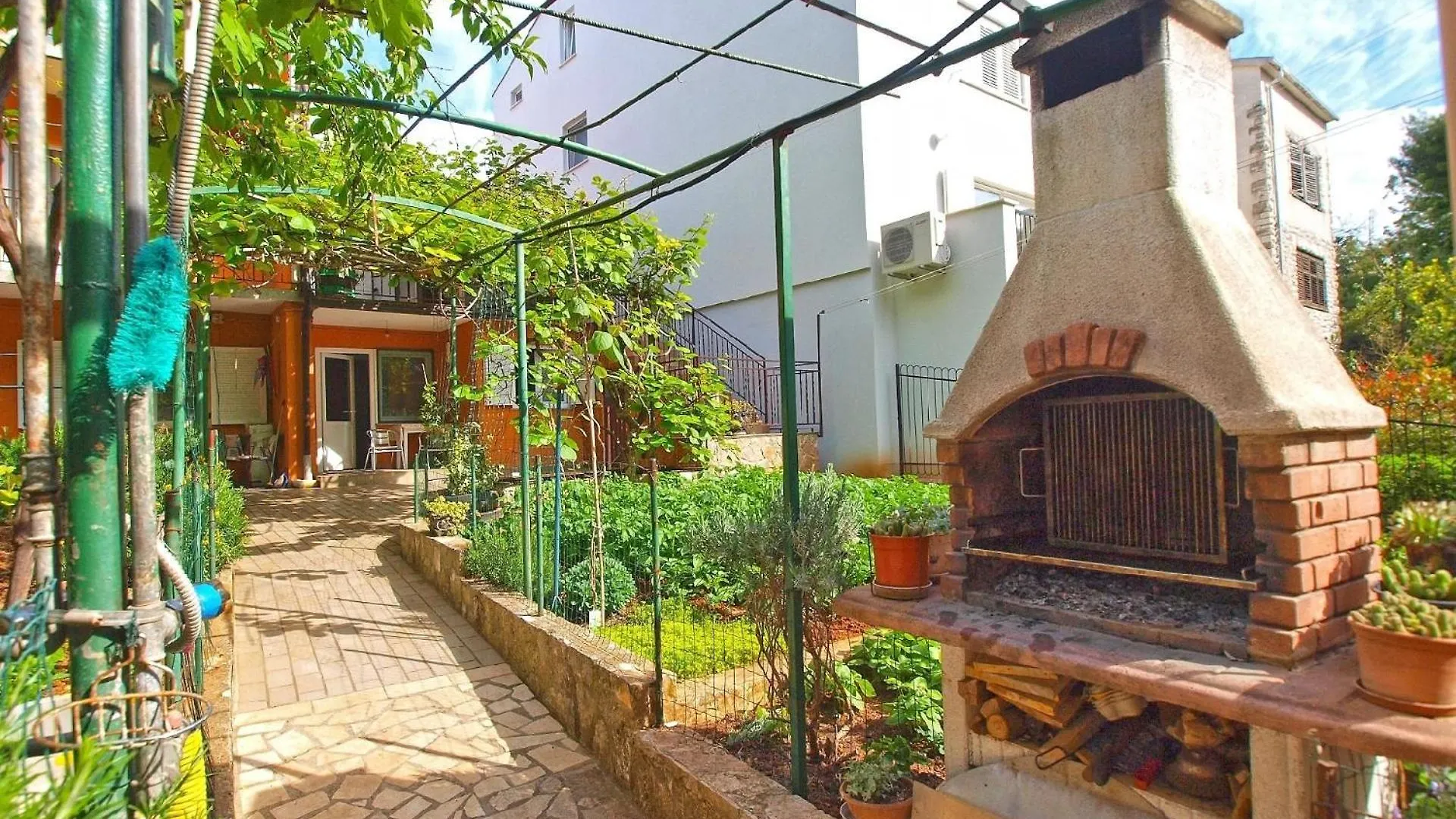 Apartment Ferienwohnung Fuer 4 Personen Ca 36 Qm In Pula, Istrien Istrische Riviera Croatia