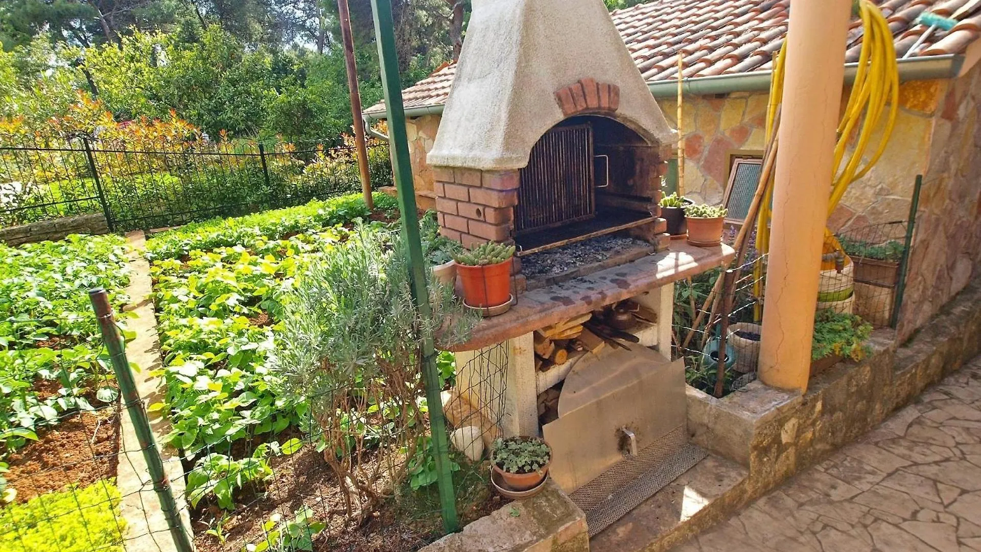 Ferienwohnung Fuer 4 Personen Ca 36 Qm In Pula, Istrien Istrische Riviera 0*, Pula